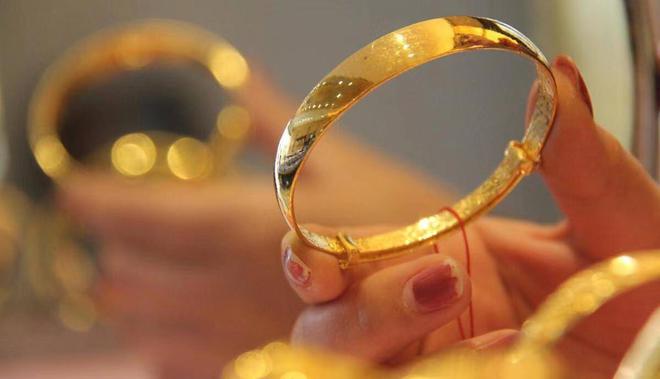 金饰价格直逼1000元